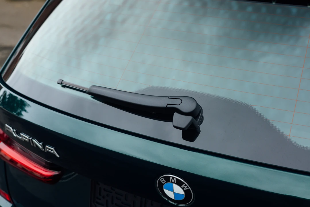 2022 BMW Alpina B3 - Image 28 of 31