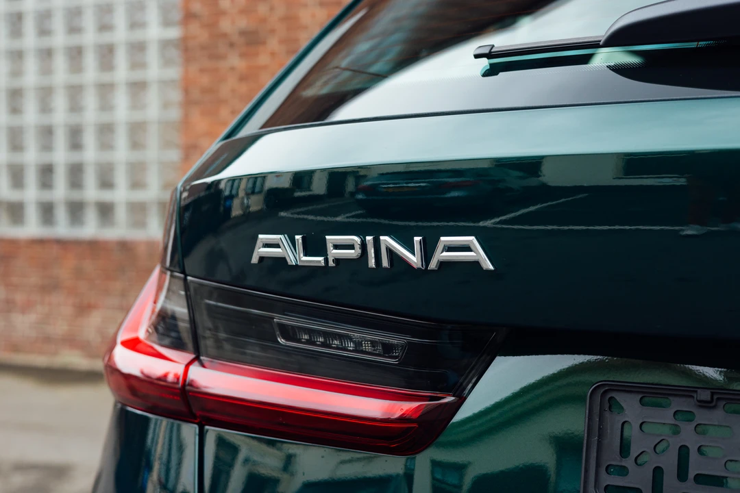 2022 BMW Alpina B3 - Image 29 of 31
