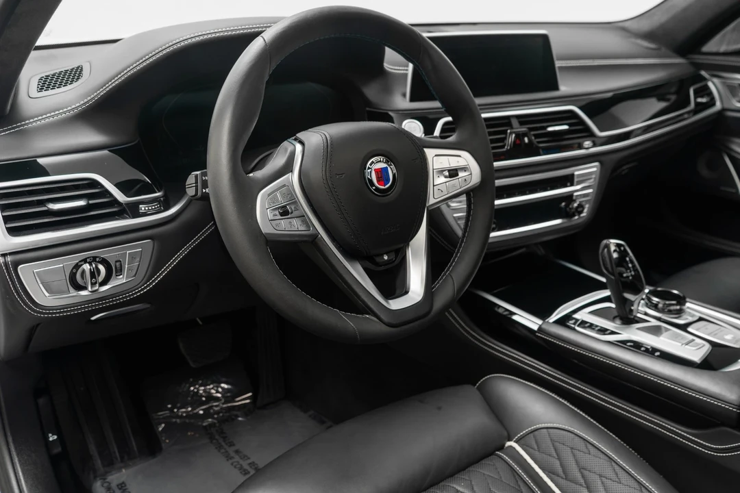 2022 BMW Alpina B7 - Image 13 of 21