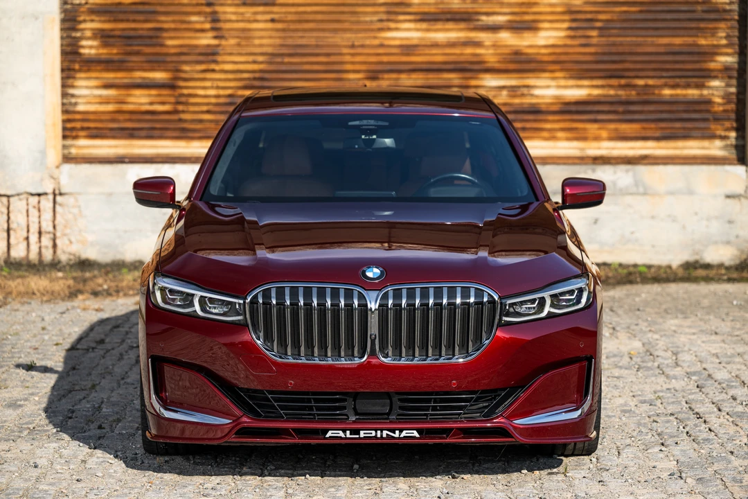 2022 BMW Alpina B7 - Image 28 of 31