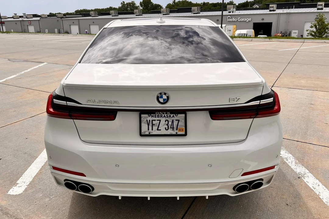 2022 BMW Alpina B7 - Image 5 of 31