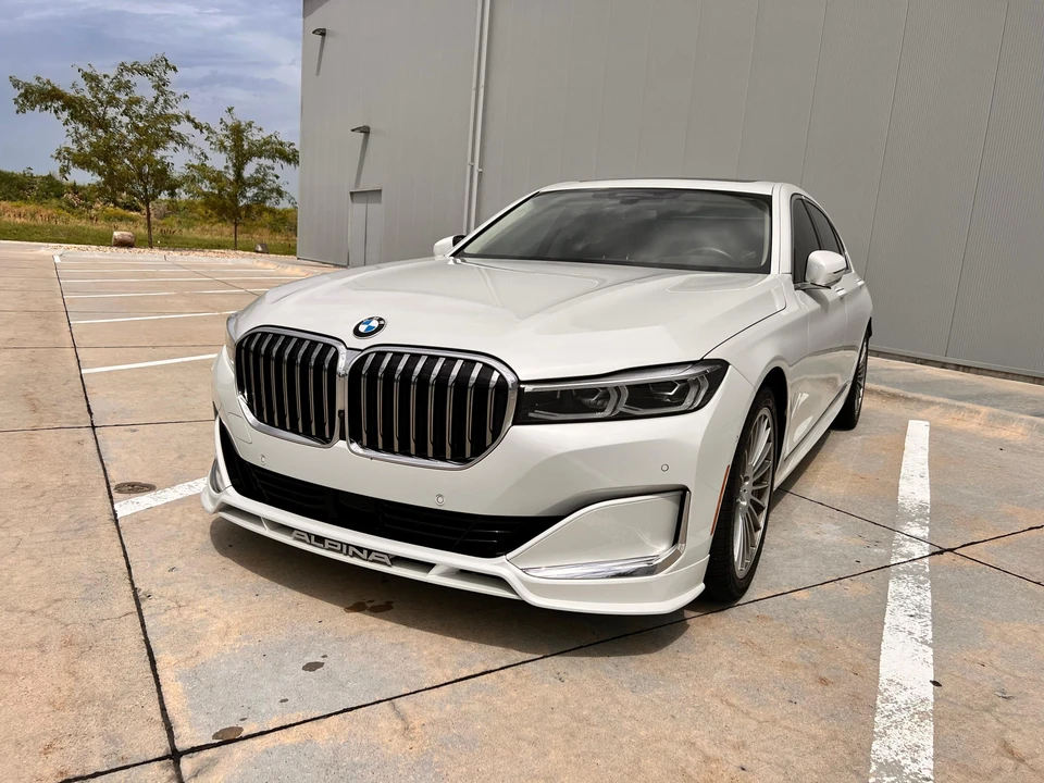 2022 BMW Alpina B7 - Image 6 of 31