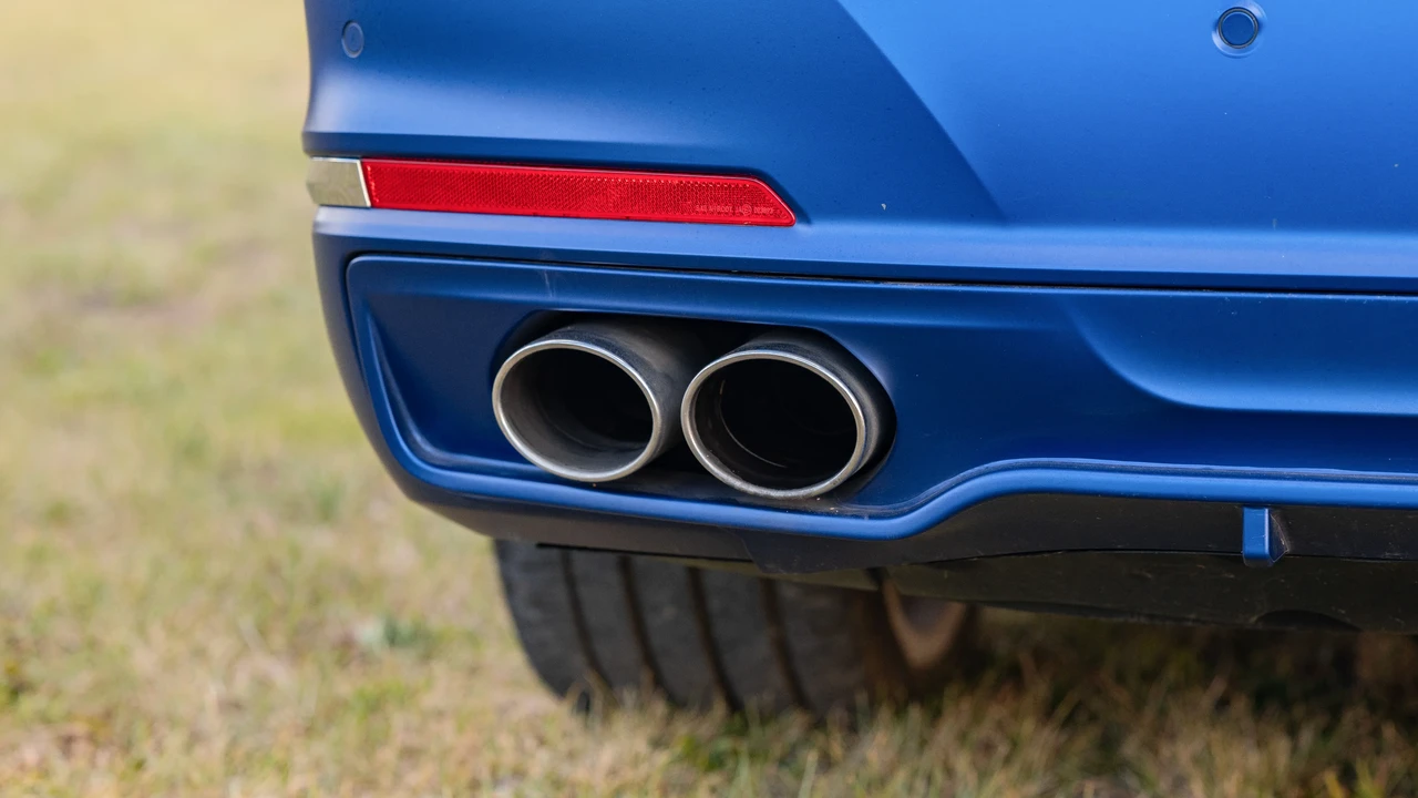 2022 BMW Alpina B7 - Image 23 of 31