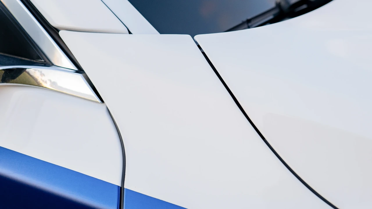 2022 BMW Alpina B7 - Image 28 of 31