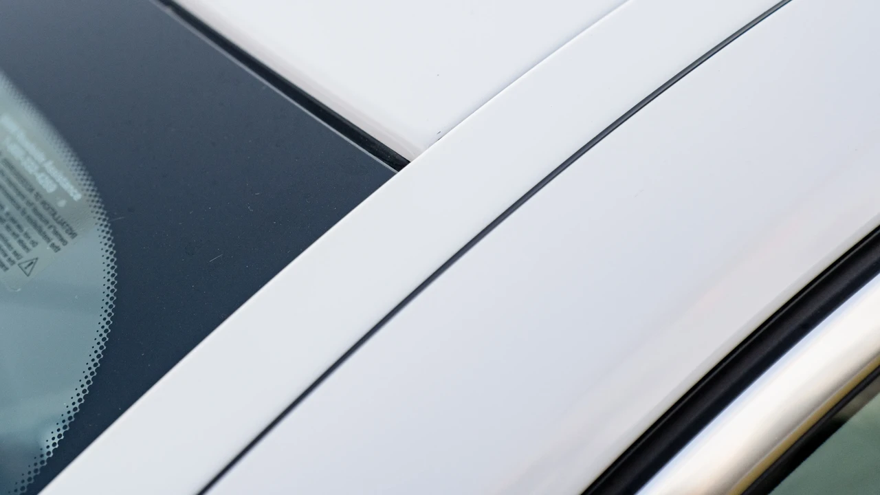 2022 BMW Alpina B7 - Image 27 of 31