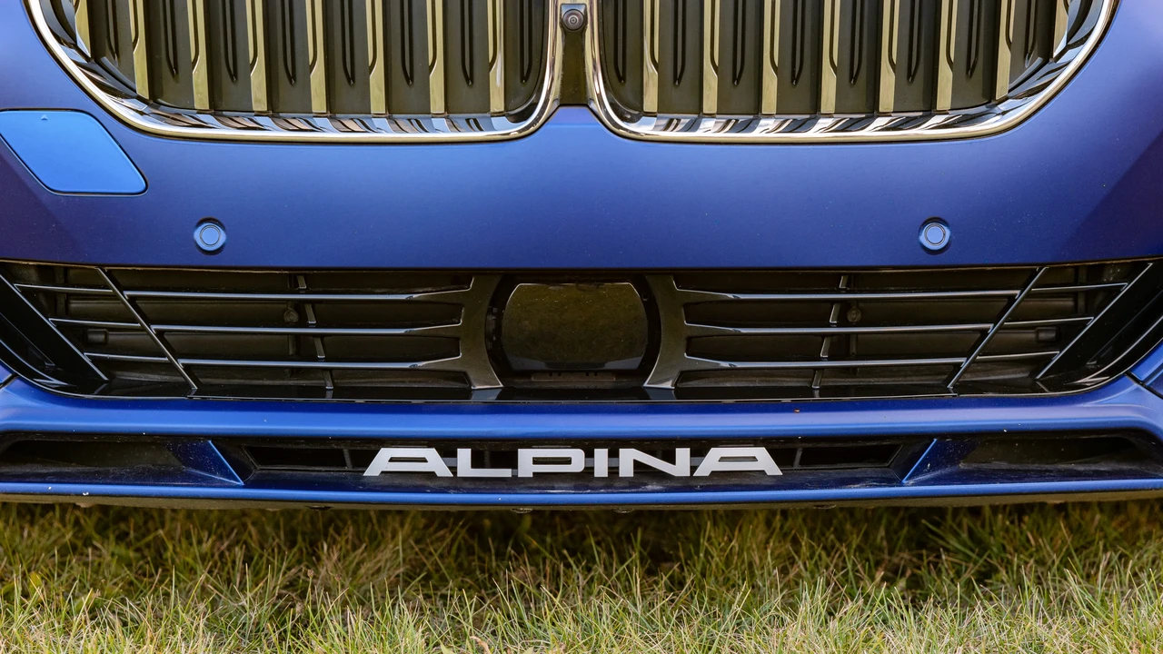 2022 BMW Alpina B7 - Image 5 of 31