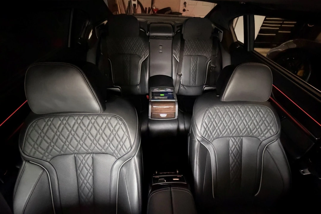 2022 BMW Alpina B7 - Image 4 of 7