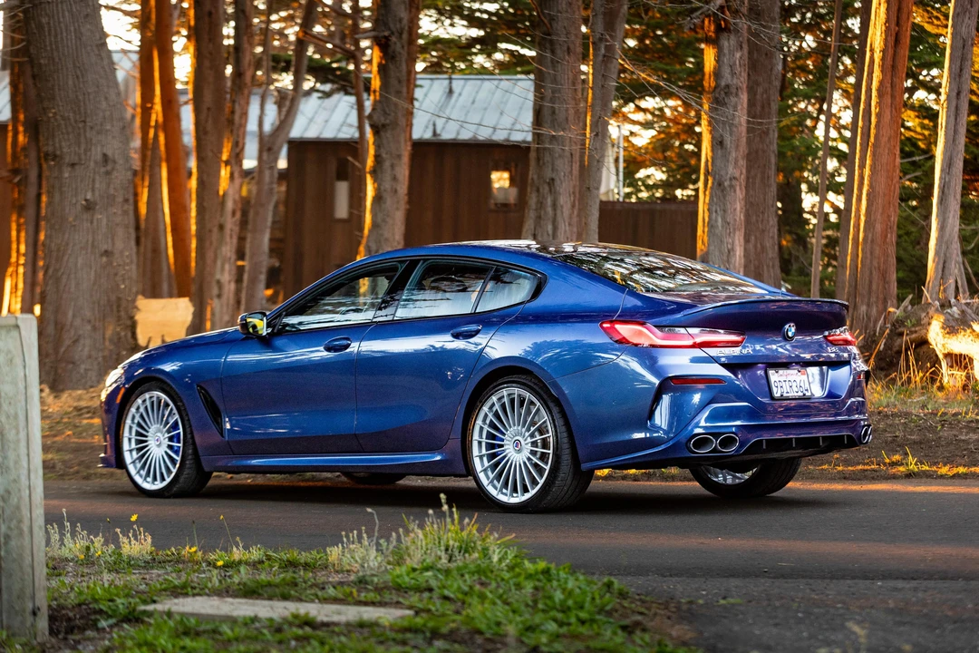 2022 BMW Alpina B8 - Image 27 of 31