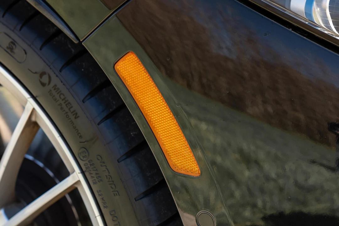 2022 BMW Alpina B8 - Image 11 of 31