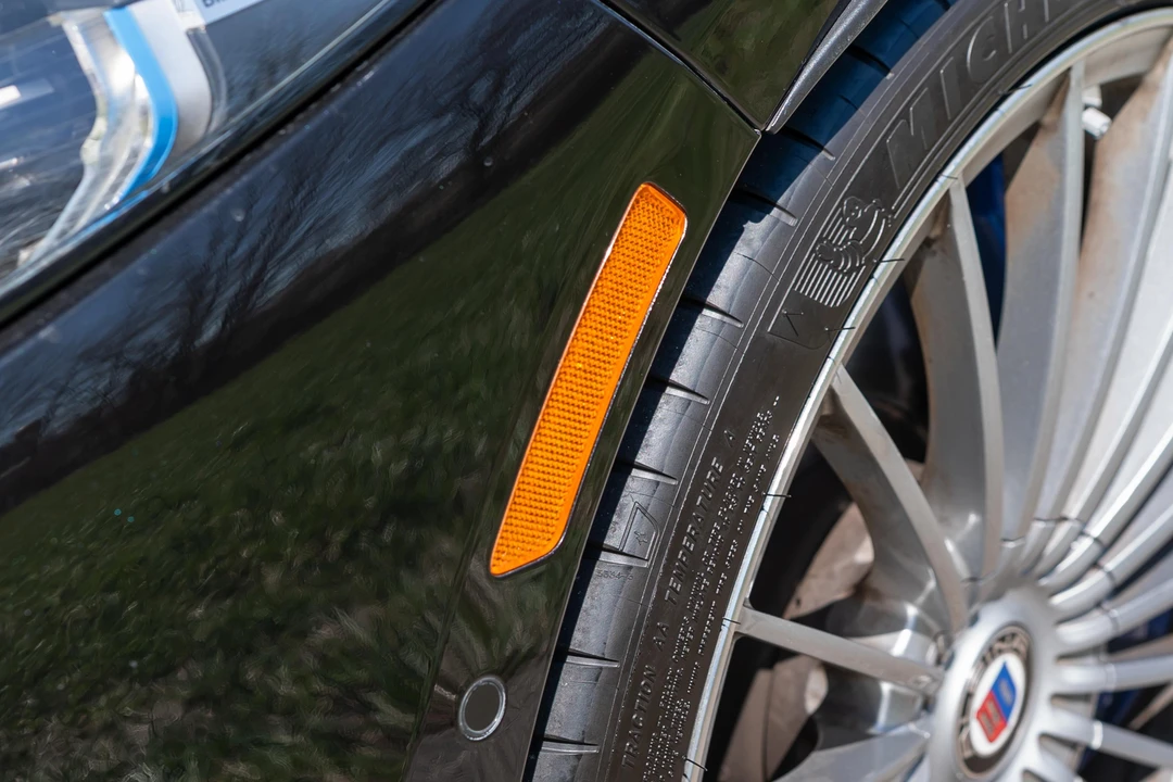2022 BMW Alpina B8 - Image 20 of 31