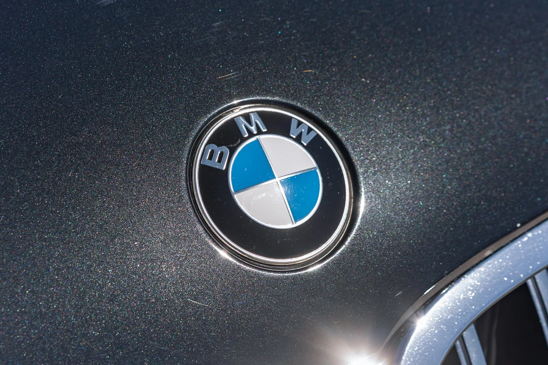 2022 BMW Alpina B8 - Image 14 of 31