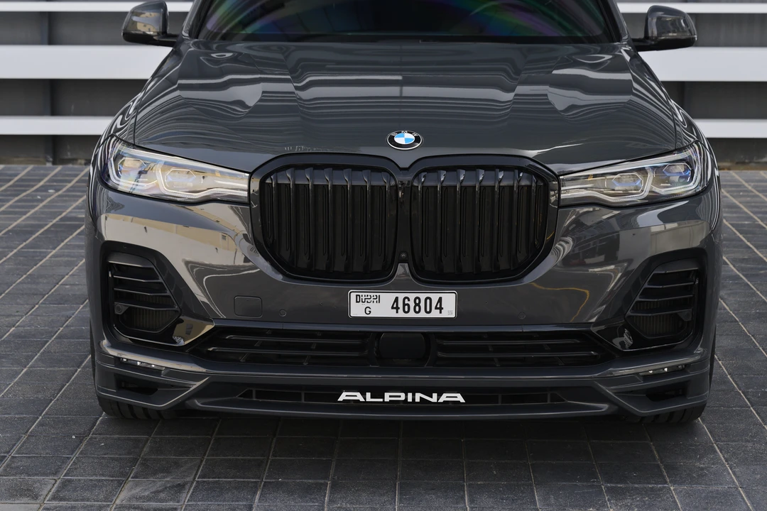 2022 BMW Alpina XB7 - Image 17 of 31