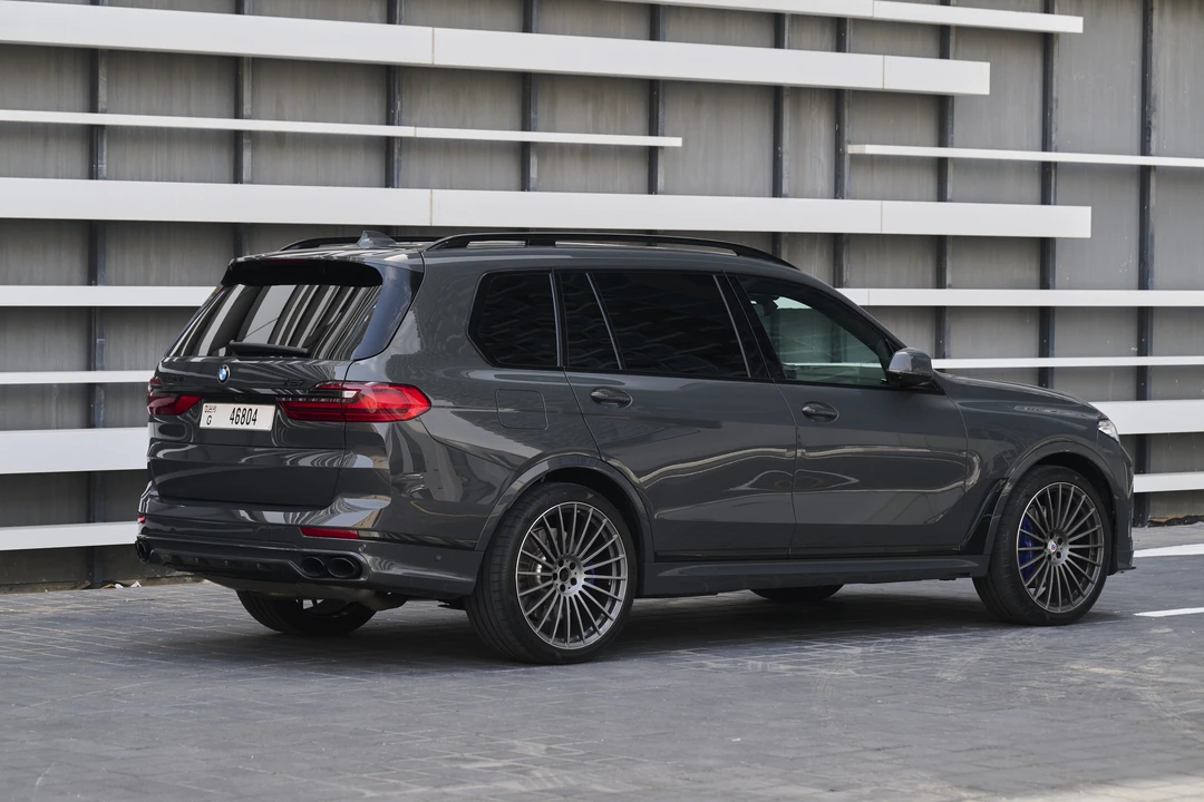 2022 BMW Alpina XB7 - Image 14 of 31