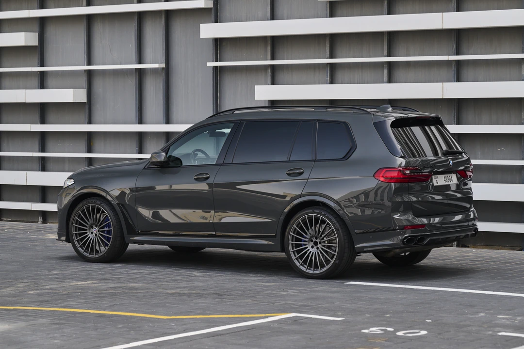 2022 BMW Alpina XB7 - Image 12 of 31