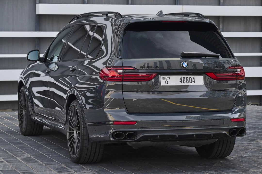 2022 BMW Alpina XB7 - Image 5 of 31
