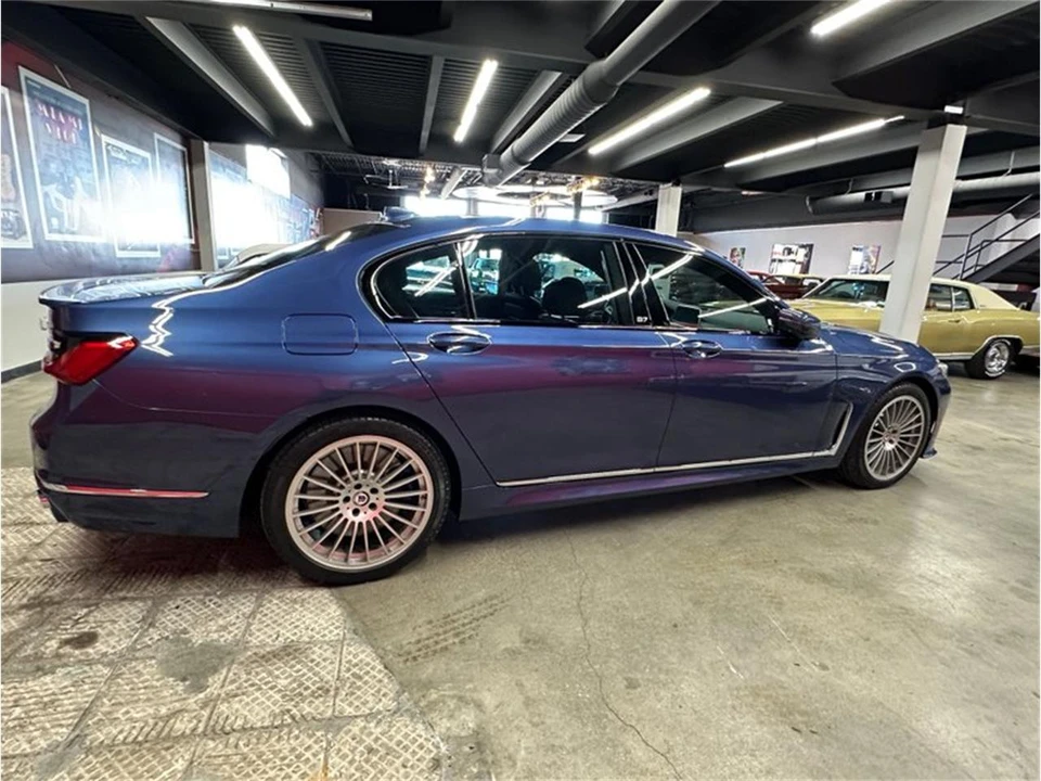 2022 BMW Alpina - Image 18 of 31