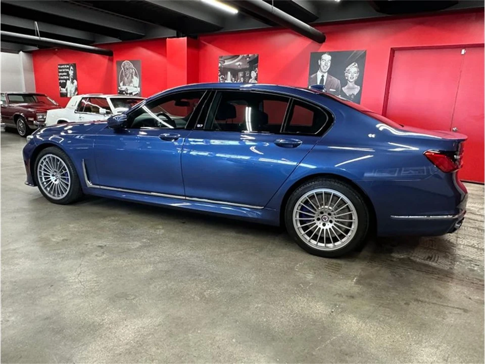 2022 BMW Alpina - Image 30 of 31