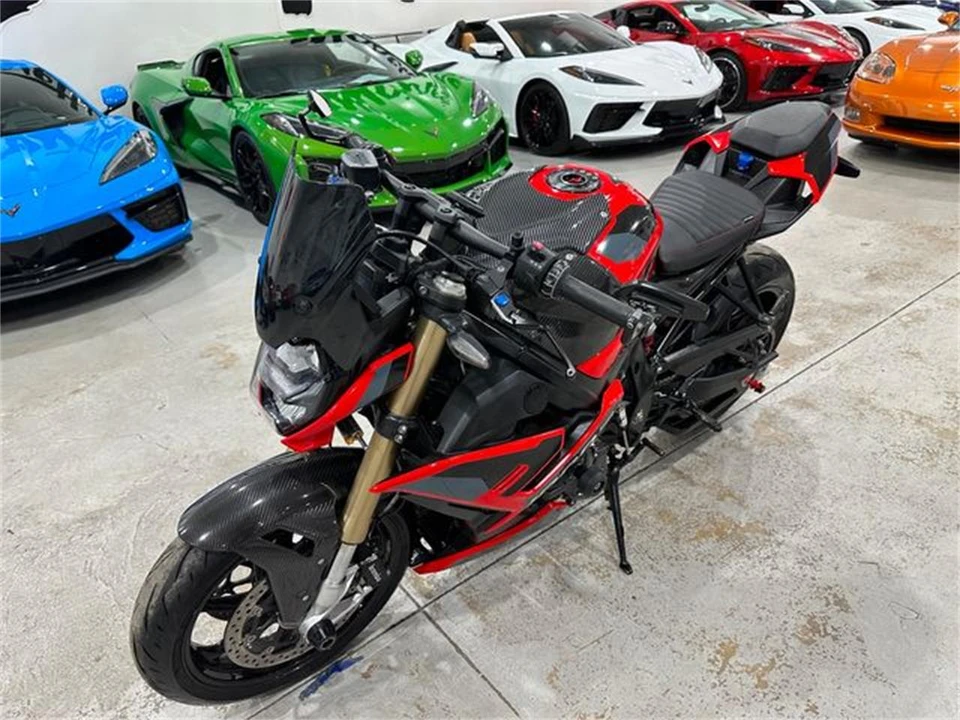 2022 BMW - Image 17 of 30