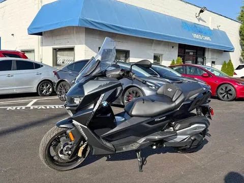 2022 BMW C 400
