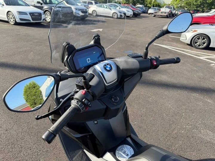 2022 BMW Motorcycles - Image 4 of 6