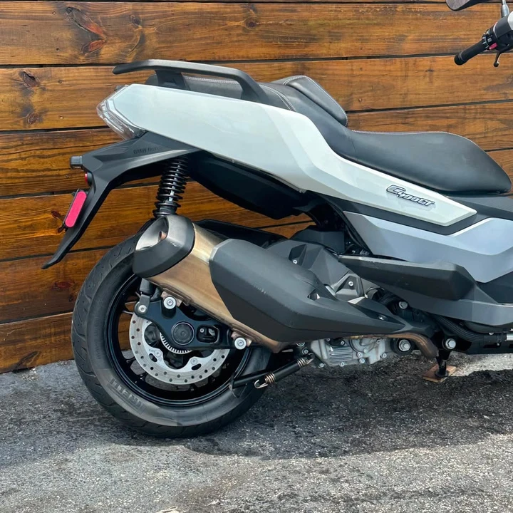 2022 BMW Motorcycles - Image 12 of 17