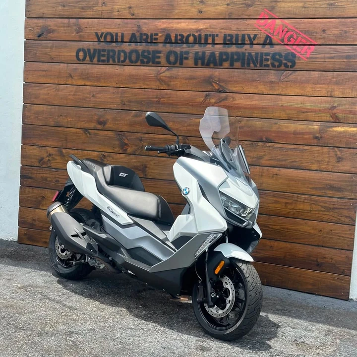 2022 BMW Motorcycles - Image 16 of 17