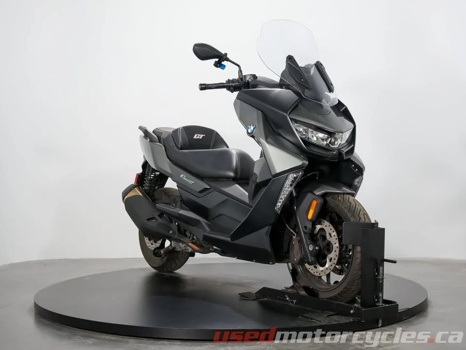 2022 BMW Motorcycles - Image 2 of 20