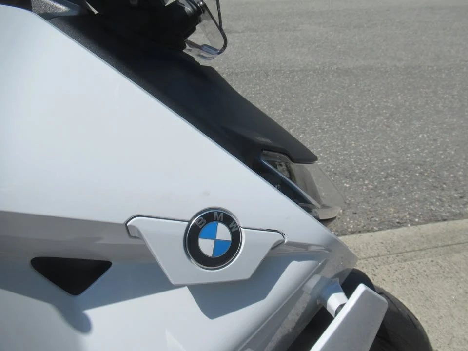 2022 BMW Motorcycles - Image 8 of 9
