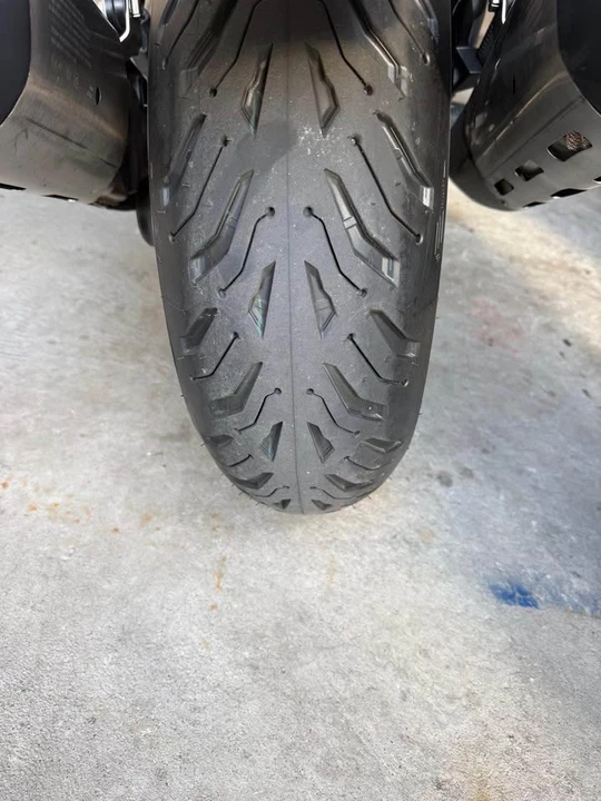 2022 BMW K1600 - Image 6 of 8