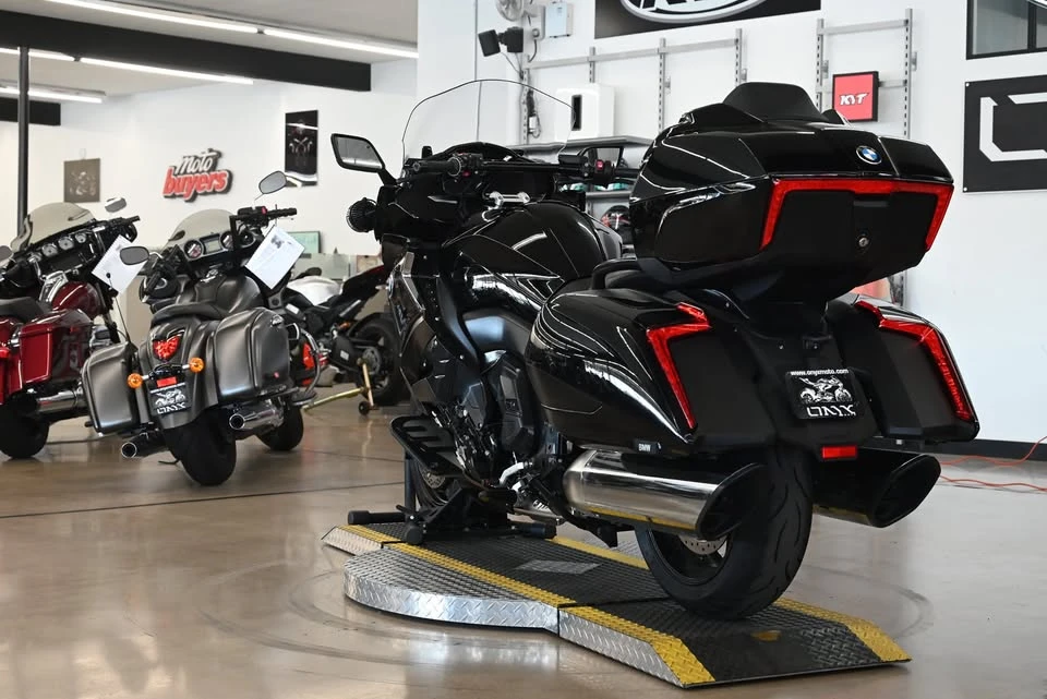 2022 BMW K1600 - Image 11 of 20
