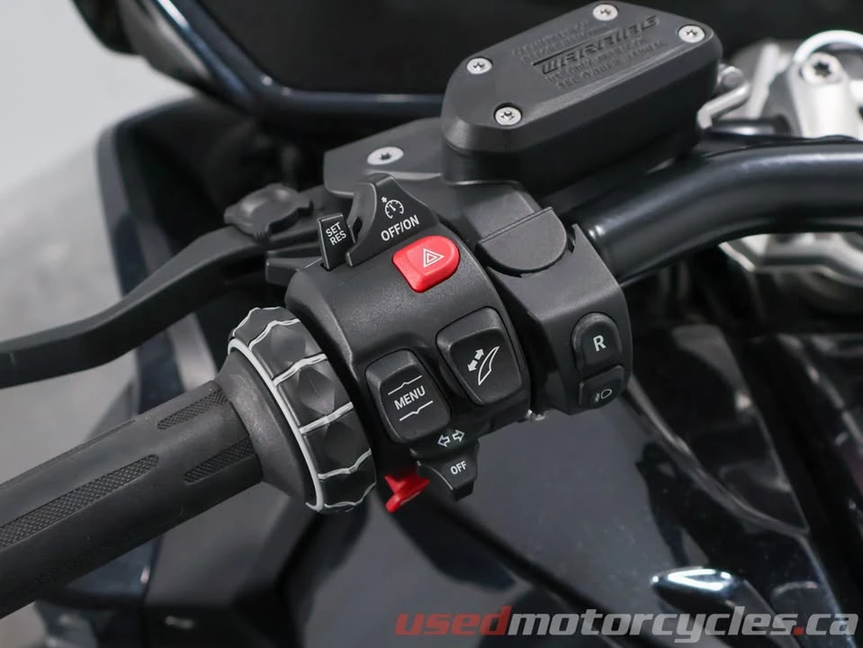2022 BMW K1600 - Image 17 of 20