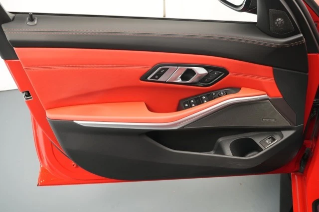 2022 BMW - Image 22 of 31