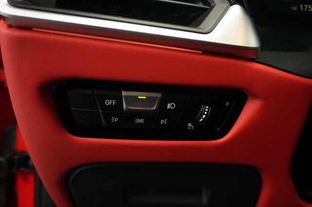 2022 BMW - Image 28 of 31