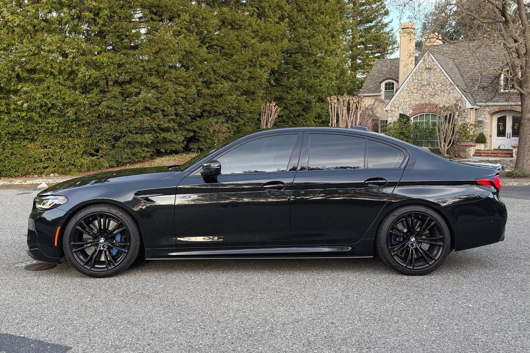 2022 BMW F90 M5 - Image 3 of 31