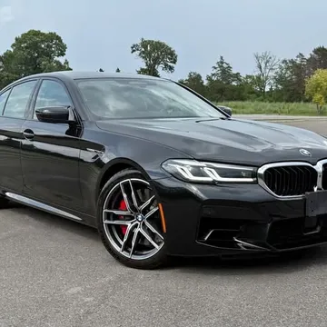 2022 BMW M5 Executive Package Driver Assistance Pro Package