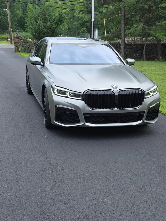 2022 BMW G11/G12 750i & M760i Sedan - Image 3 of 31
