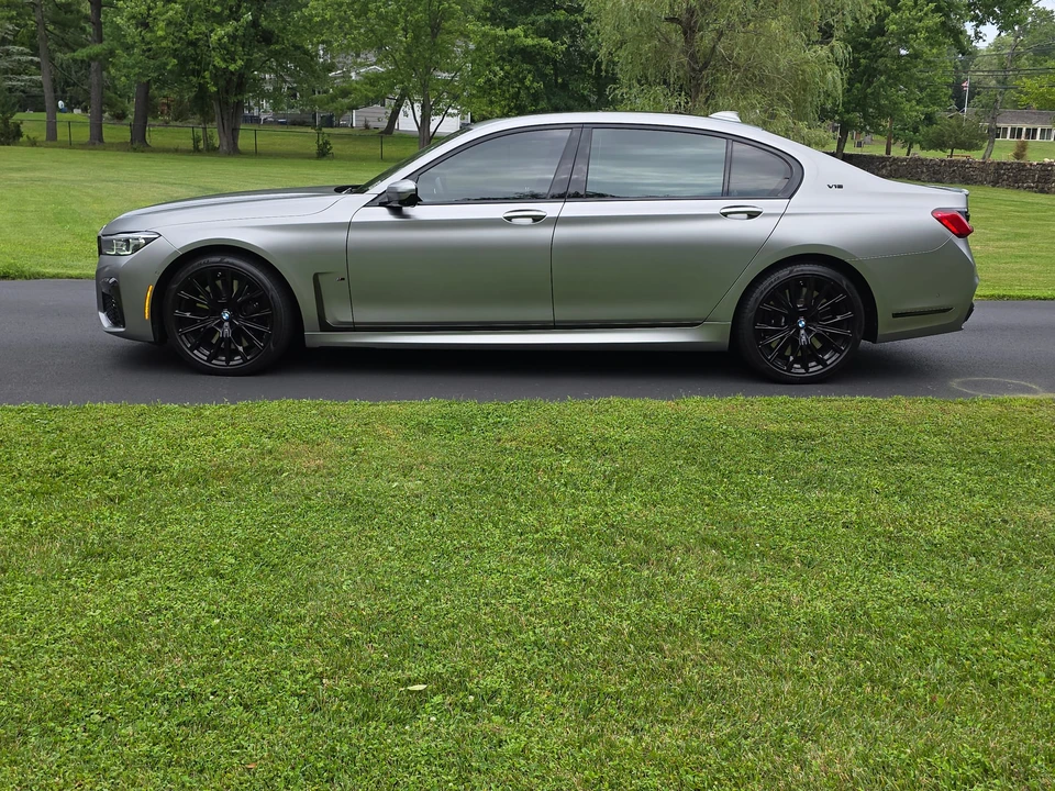 2022 BMW G11/G12 750i & M760i Sedan - Image 17 of 31