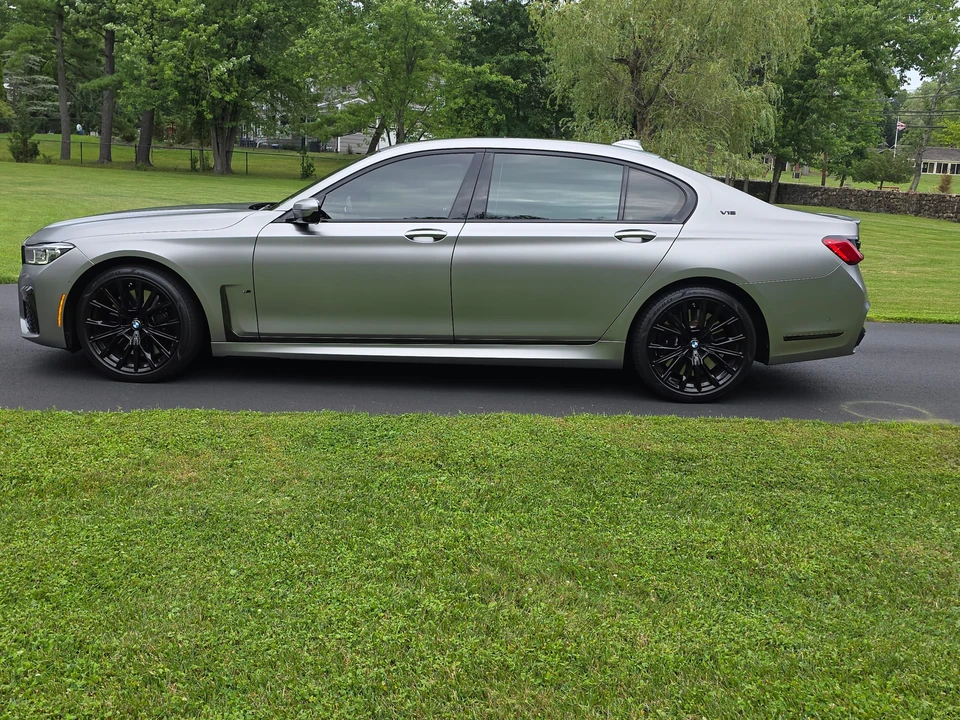 2022 BMW G11/G12 750i & M760i Sedan - Image 18 of 31