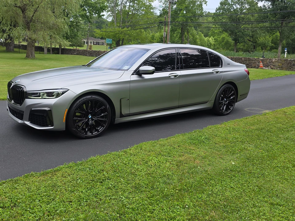 2022 BMW G11/G12 750i & M760i Sedan - Image 12 of 31