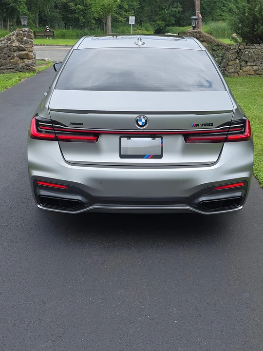 2022 BMW G11/G12 750i & M760i Sedan - Image 24 of 31