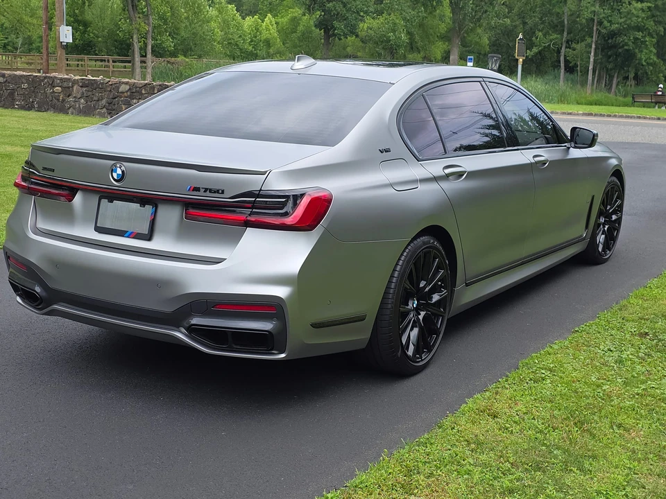 2022 BMW G11/G12 750i & M760i Sedan - Image 27 of 31