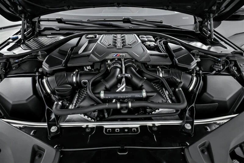 2022 BMW M8 - Image 17 of 21