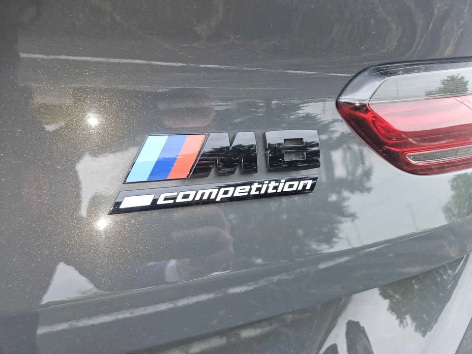 2022 BMW M8 - Image 10 of 19