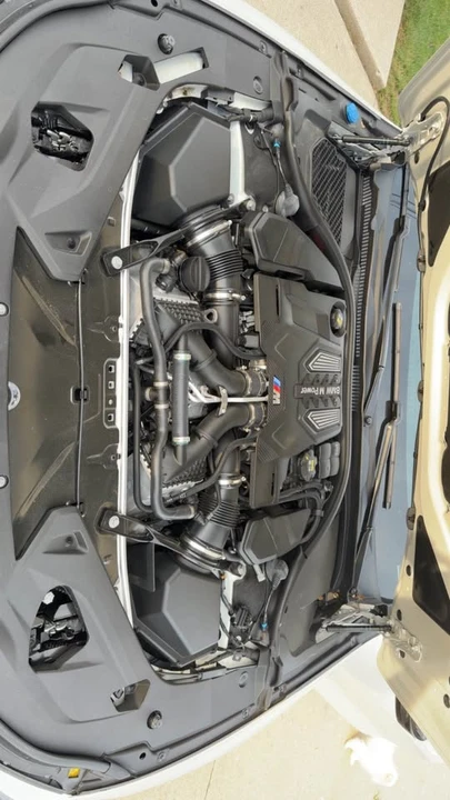 2022 BMW M8 - Image 17 of 19