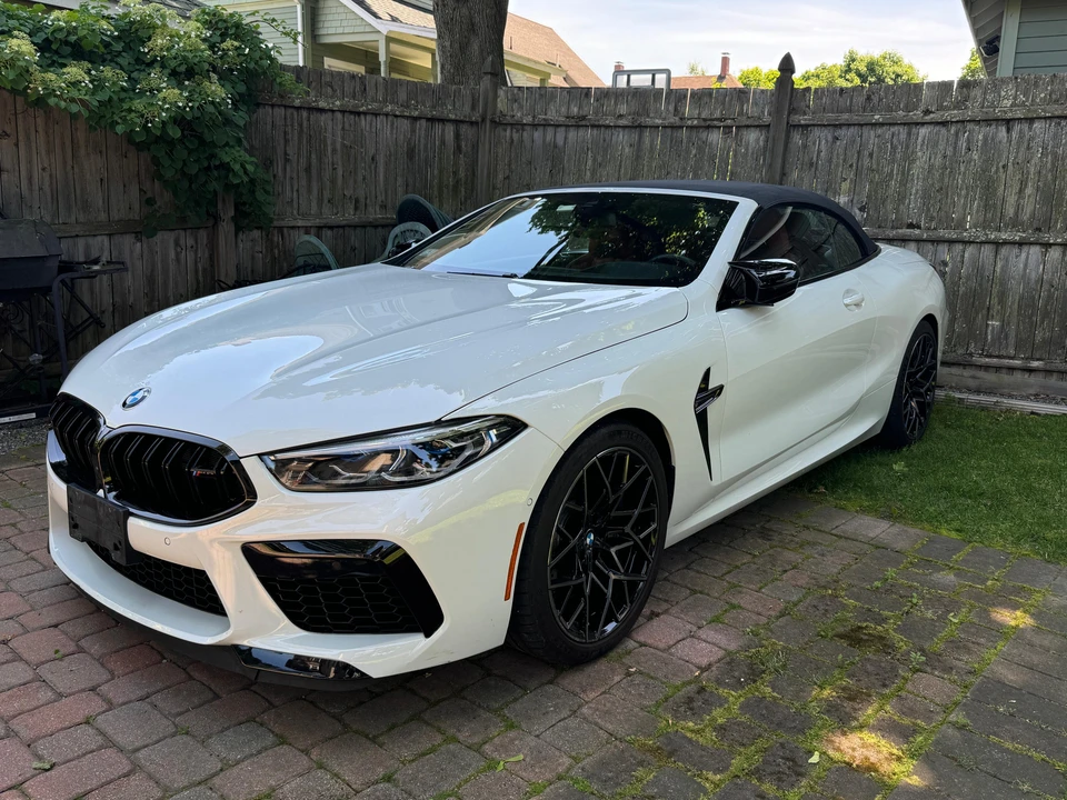 2022 BMW M8 - Image 16 of 31