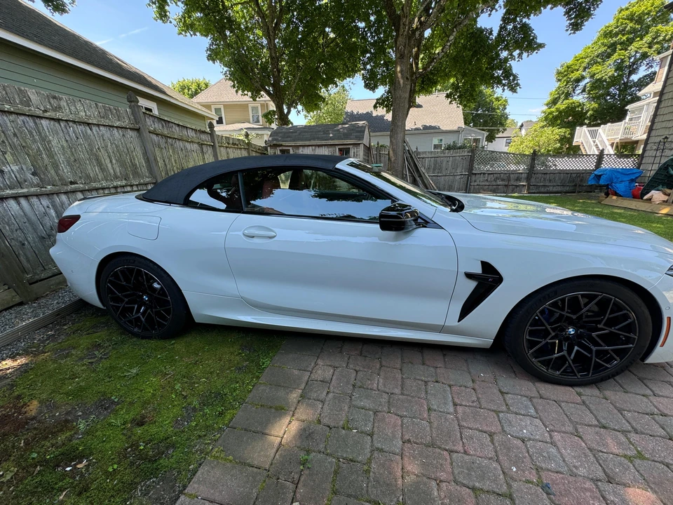 2022 BMW M8 - Image 27 of 31