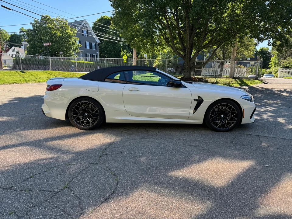 2022 BMW M8 - Image 26 of 31