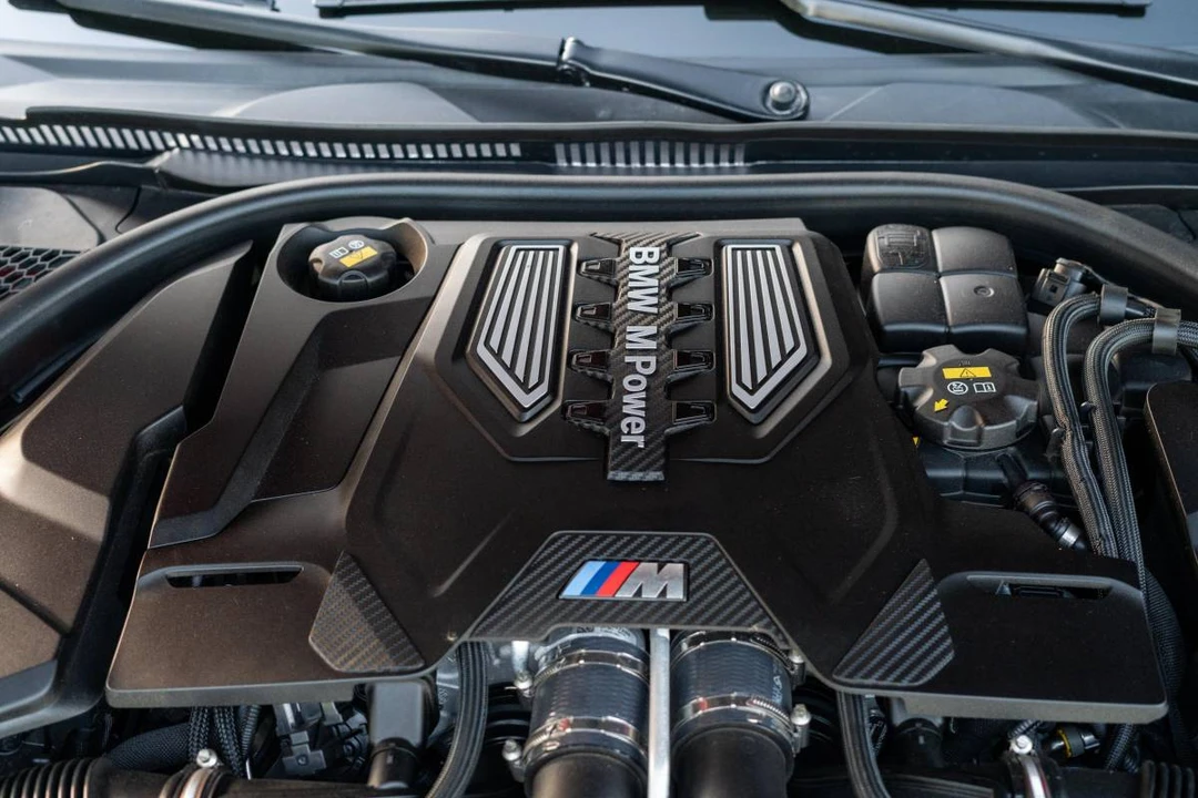 2022 BMW M8 - Image 7 of 10