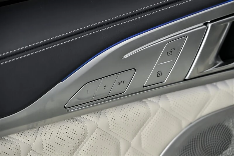 2022 BMW M8 - Image 19 of 21