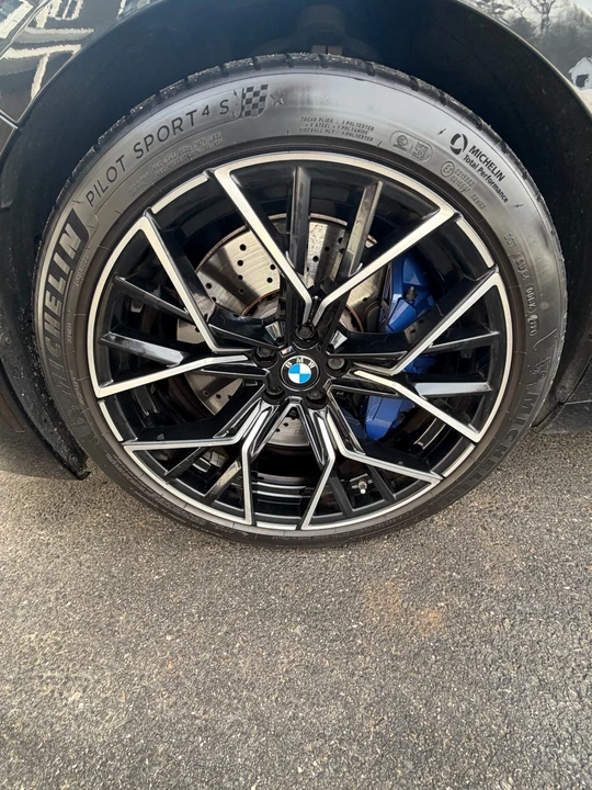 2022 BMW M8 - Image 16 of 21